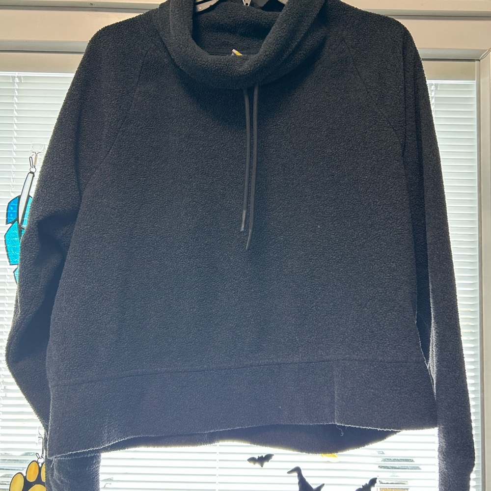 woman’s fleece pull over  size L